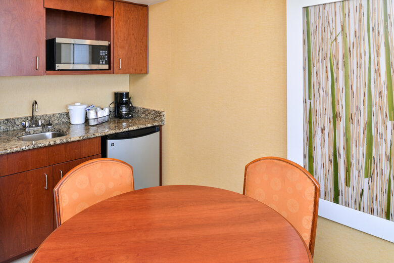 Holiday Inn Express Hotel & Suites Va Beach Oceanfront