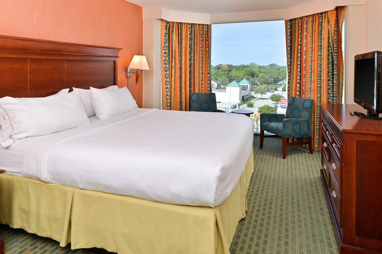 Holiday Inn Express Hotel & Suites Va Beach Oceanfront