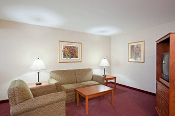 Holiday Inn Express Hotel & Suites White River Junction