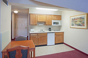 Holiday Inn Express Hotel & Suites White River Junction
