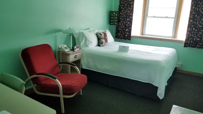 Holiday Music Motel