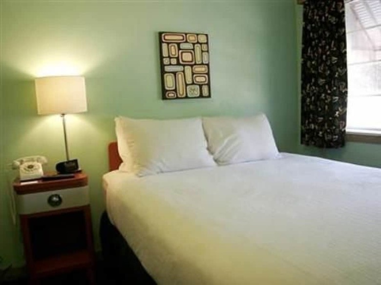 Holiday Music Motel