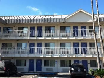 Motel 6 Brownsville North