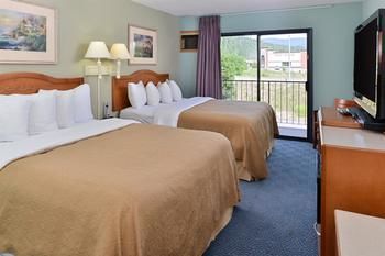 Motel Canadas Best Value Inn & Suites
