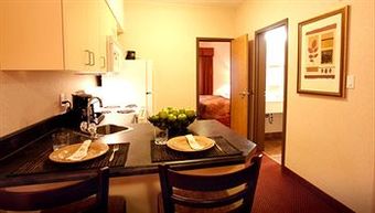 Hotel Pomeroy Inn & Suites Fort St. John
