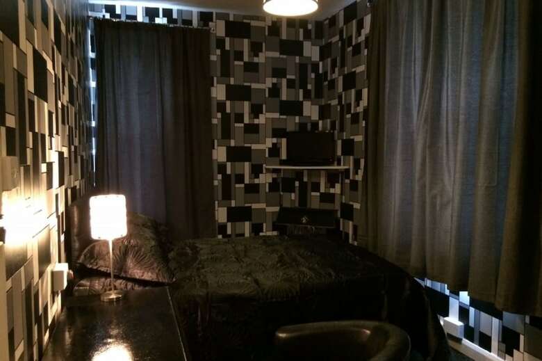 The Carlton Hotel