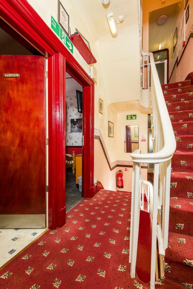 Valdene Hotel