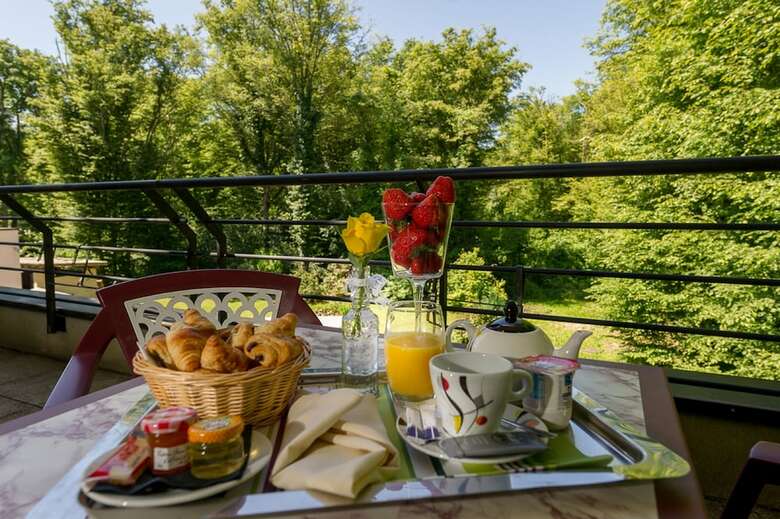 Hotel H�tel Marso