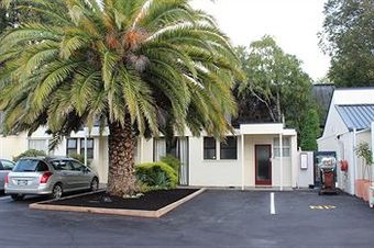 Diplomat Motel