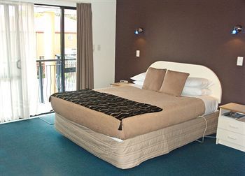 Annabelle Court Motel