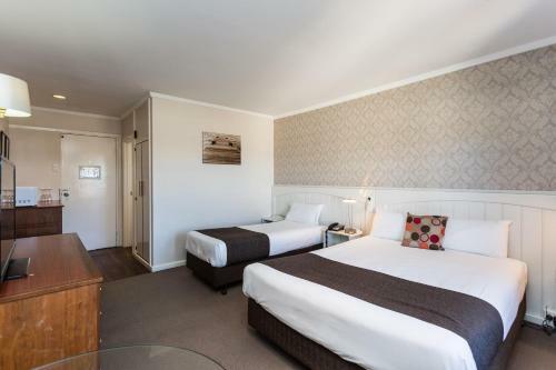 Country Comfort Amity Motel