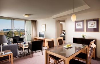 Hotel Quay West Suites Melbourne