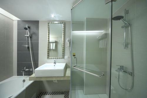 Hostal Golden Stone Hotels- Yi Du Branch