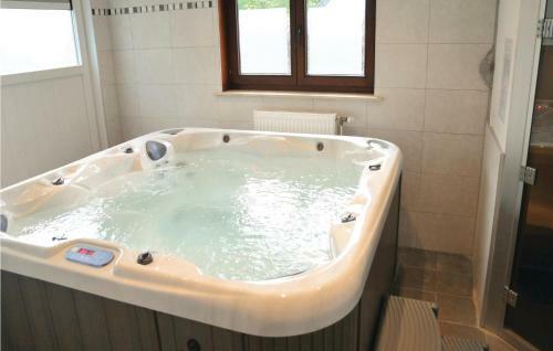 Holiday Home La Petite 09