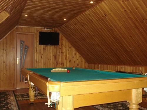 Hostal Dom Banya Guesthouse