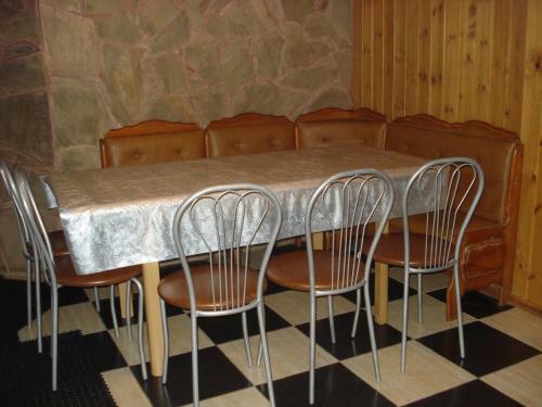Hostal Dom Banya Guesthouse