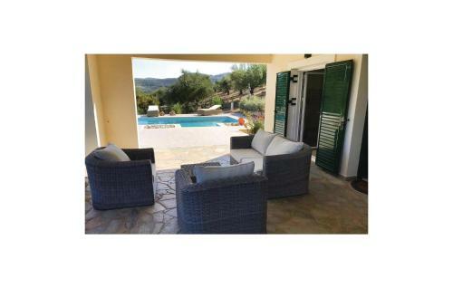 Holiday Home Kyparissia 09