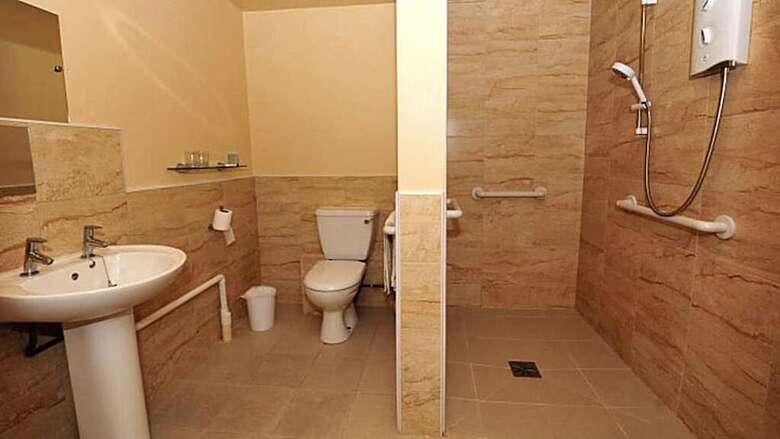 Bed & Breakfast Chevin End Guest House
