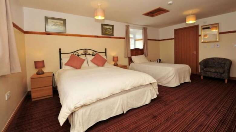 Bed & Breakfast Chevin End Guest House