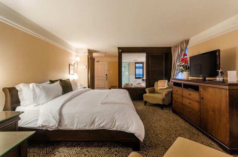 Le St-martin Hotel & Suites (.)