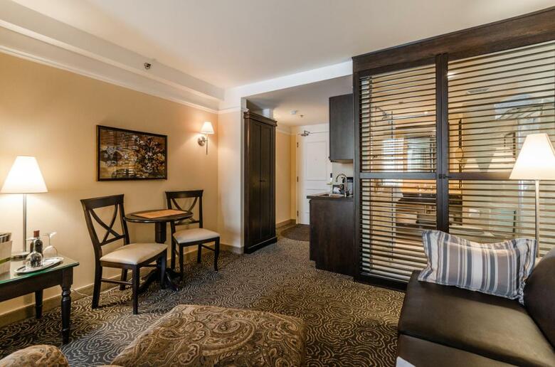 Le St-martin Hotel & Suites (.)