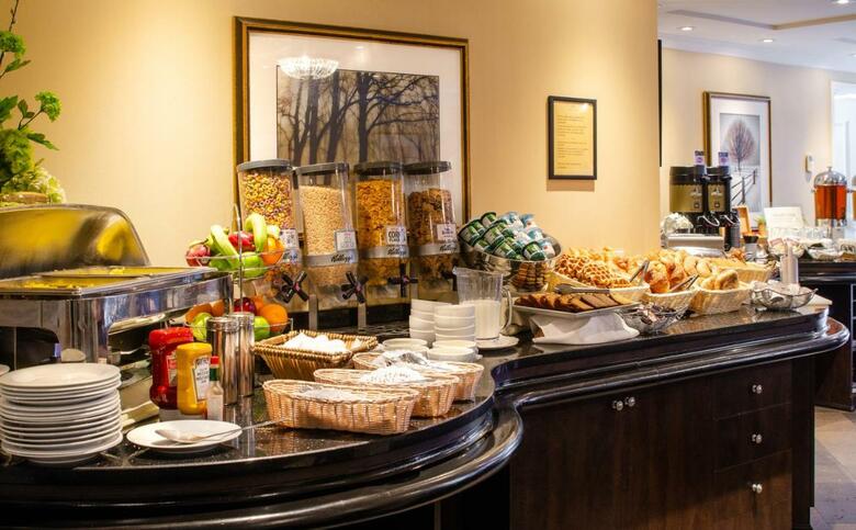 Le St-martin Hotel & Suites (.)