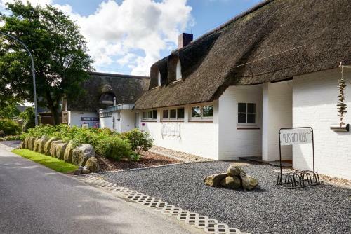 Apartamento H�s Am Wall - Reetdachapartments - St. Peter Ording