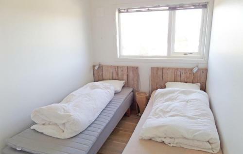 Holiday Home Fitjar With A Fireplace 05