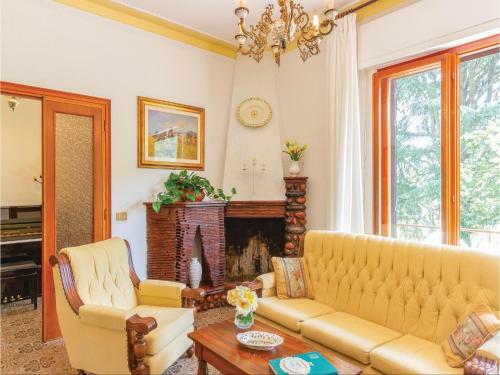 Holiday Home Villa Il Cedro 03