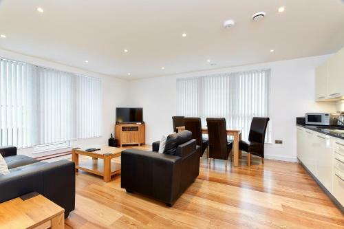 Railway Terrace Apartments By Esa