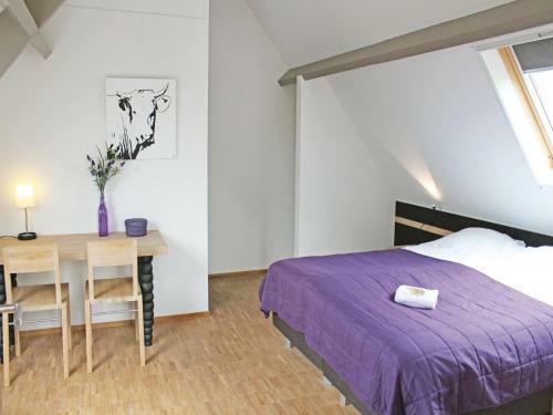 Holiday Home De Turfhoeke 04