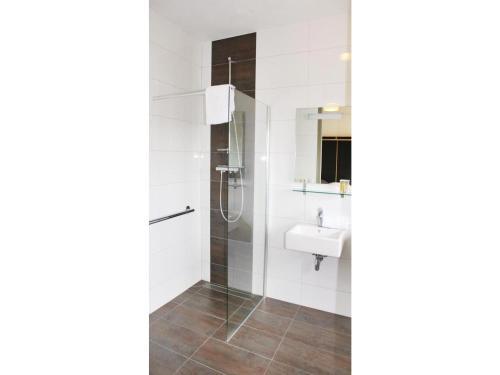Holiday Home De Turfhoeke 04