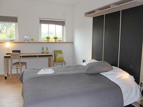 Holiday Home De Turfhoeke 04