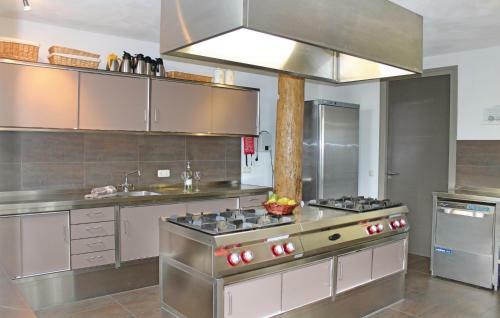 Holiday Home De Turfhoeke 04