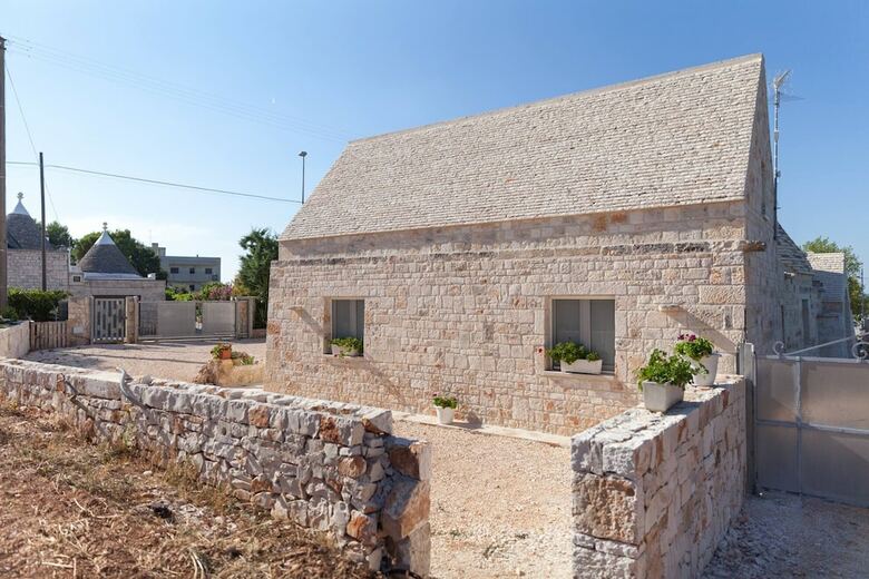 Hostal Marinella Suite Home