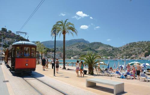 Holiday Home Soller With A Fireplace 09