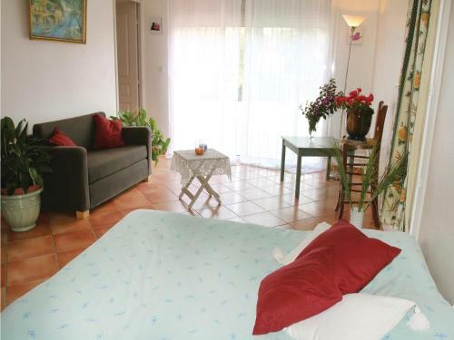 Holiday Home Lancon De Provence 03