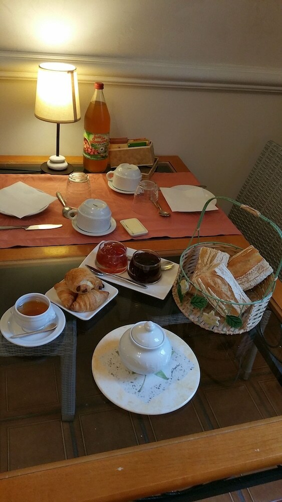 Bed & Breakfast Manoir De Tireveste