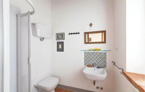 Holiday Home Castello Di Petroro 07