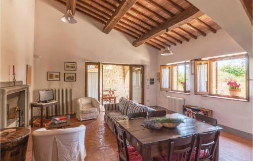 Holiday Home Castello Di Petroro 07