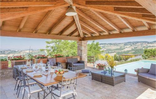 Holiday Home Castello Di Petroro 07