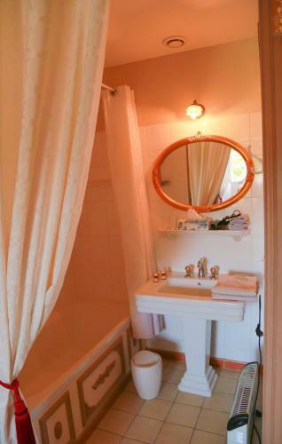 Bed & Breakfast Ch�teau De La Frogerie