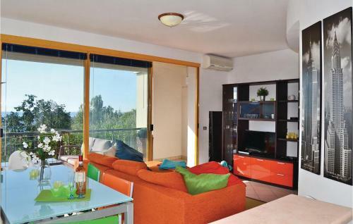 Holiday Home Borgo Mezzane 04