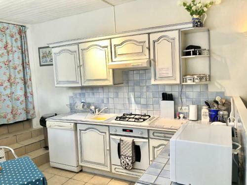 Holiday Home Petite Maison Bleue