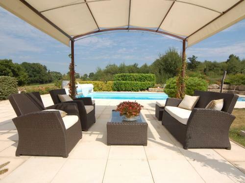 Villa La Haute Preze 47 I