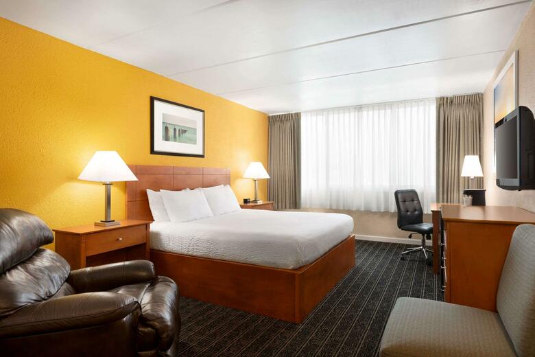 Envision Hotel Miami International Airport