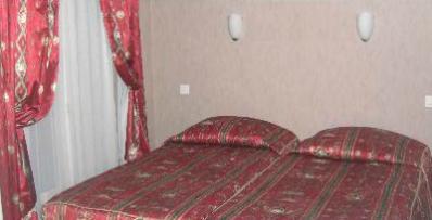Hotel *mondial*