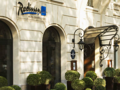 Hotel Radisson Blu Champs Elysees