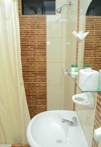 Albergue Hostal Costa Azul
