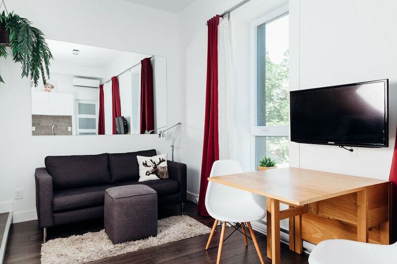 Leqube Apartments